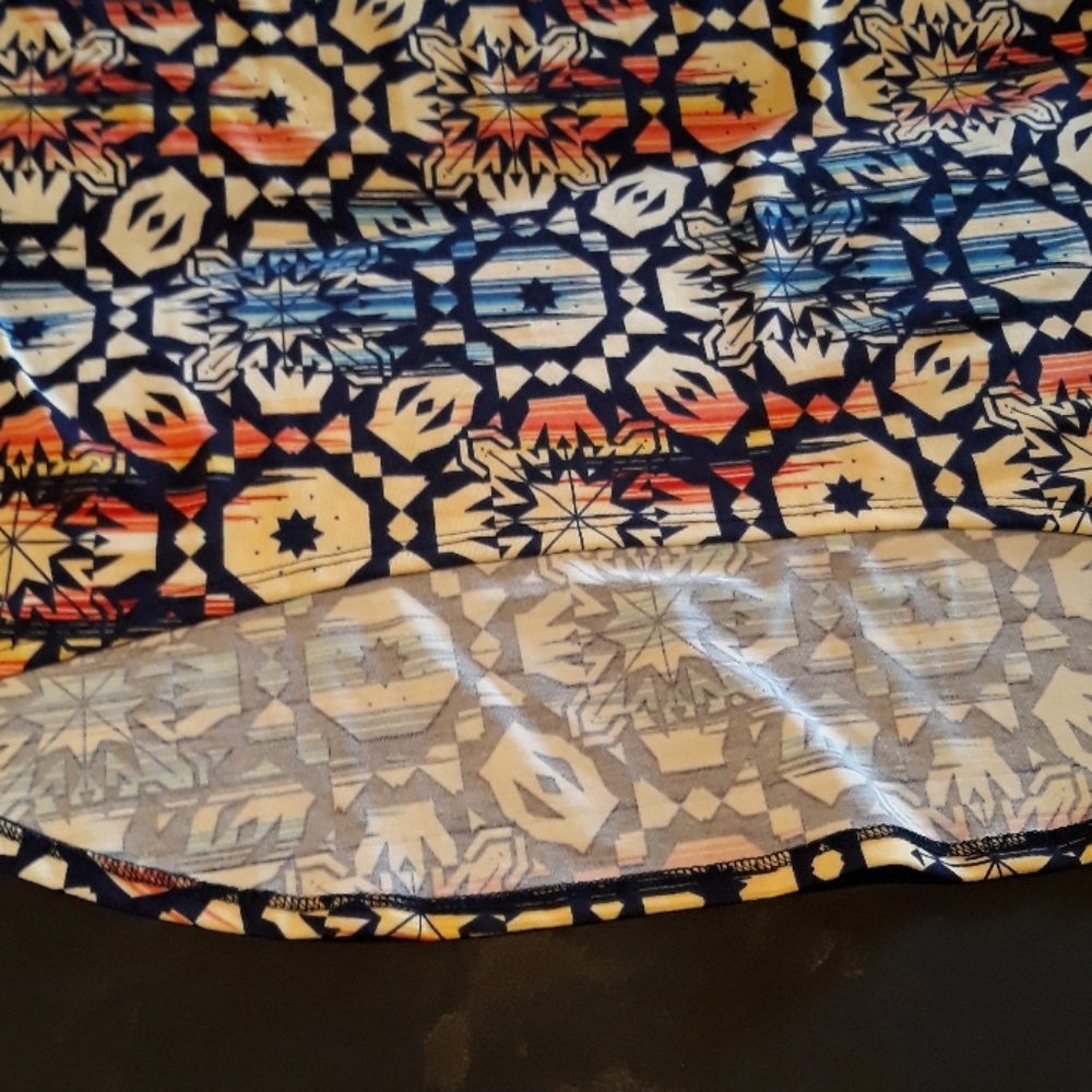 Lula Roe  irma - Picture 3 of 4